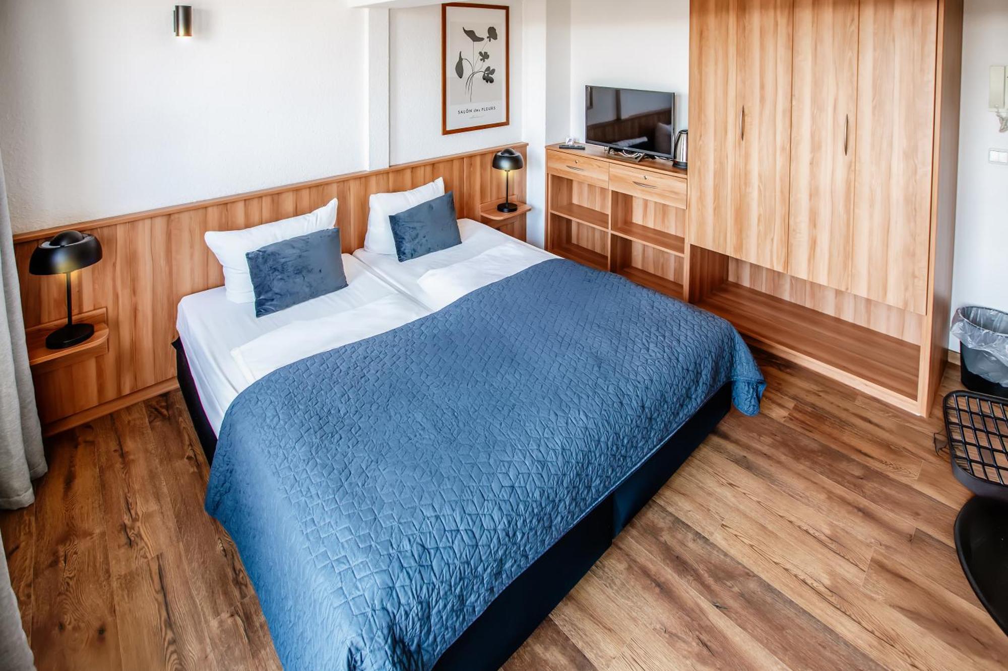 Und Restaurant Gartenstadt Bed & Breakfast 3*