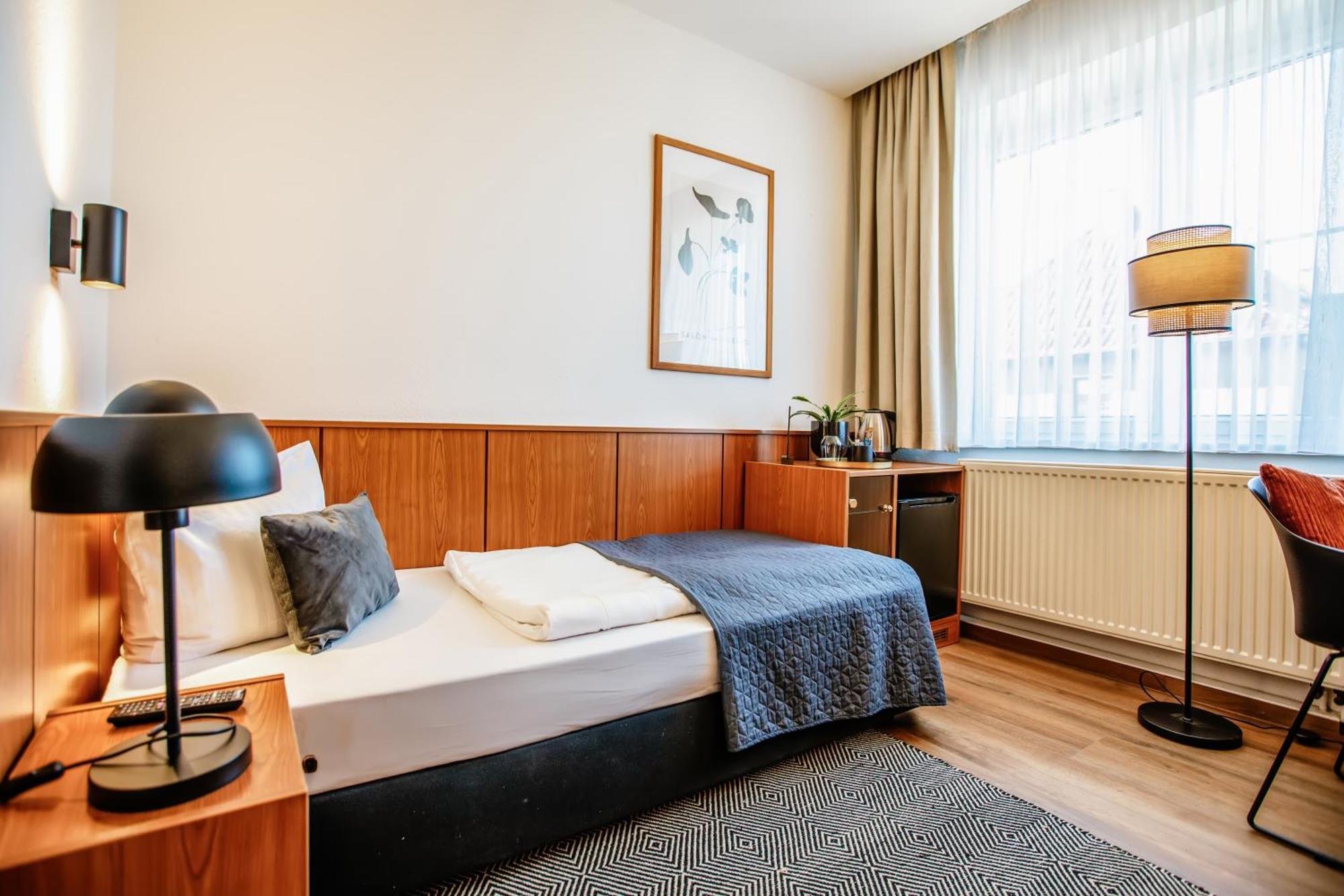 Und Restaurant Gartenstadt Bed & Breakfast 3*