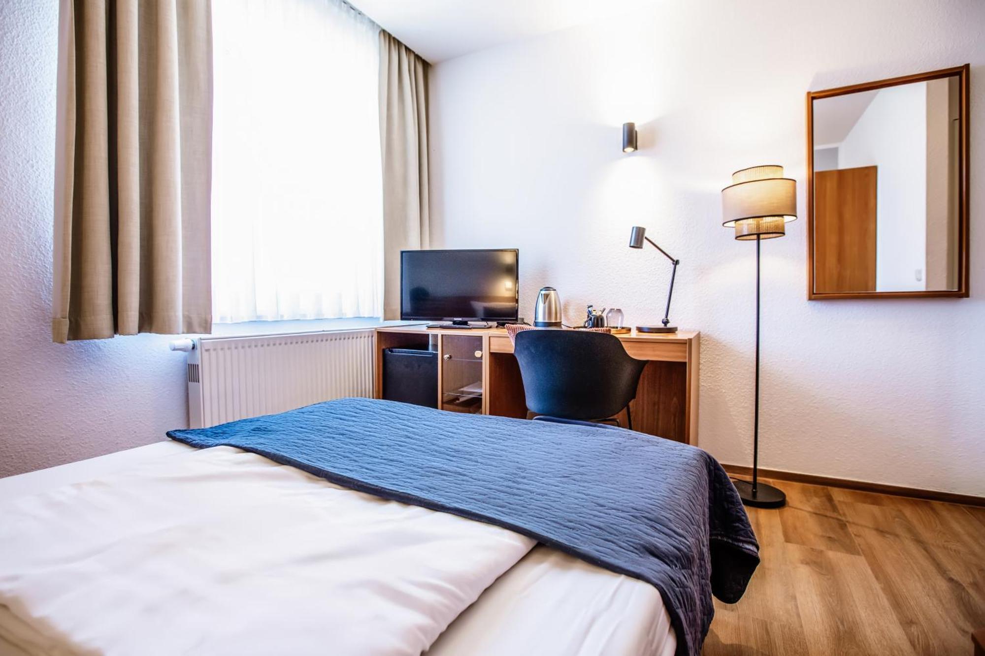 Und Restaurant Gartenstadt Bed & Breakfast